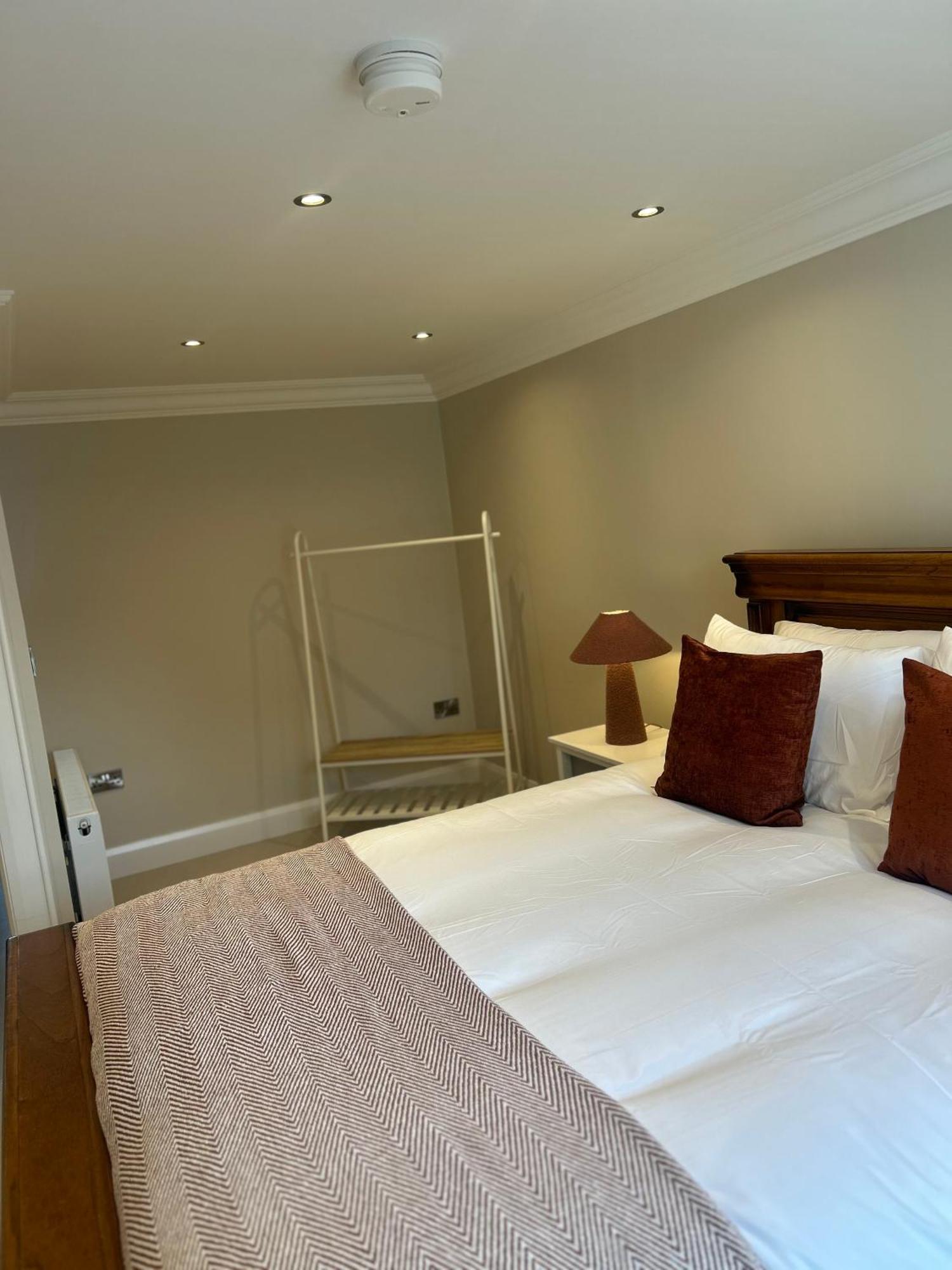 Апартаменты Derry City Apartment *
